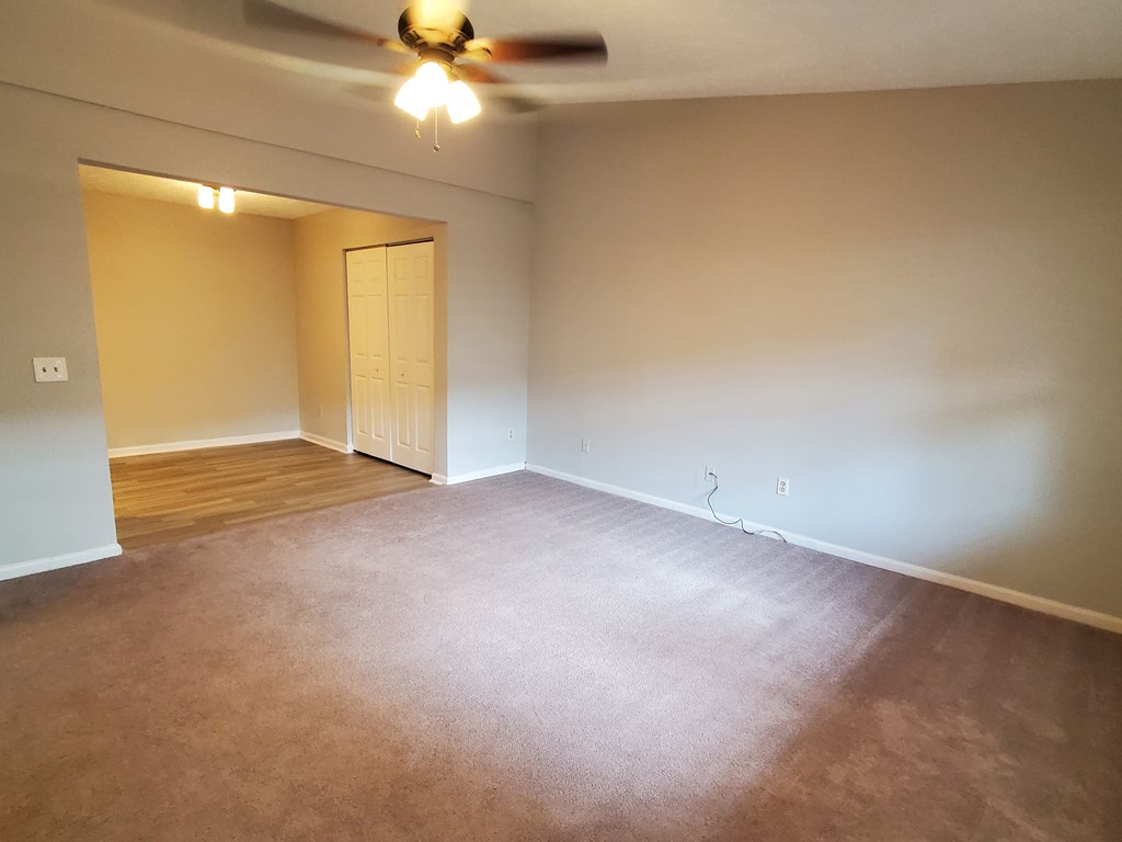 6317 Milgen Road Columbus, GA 31907 - Photo 5 of 29 Living Area view 3