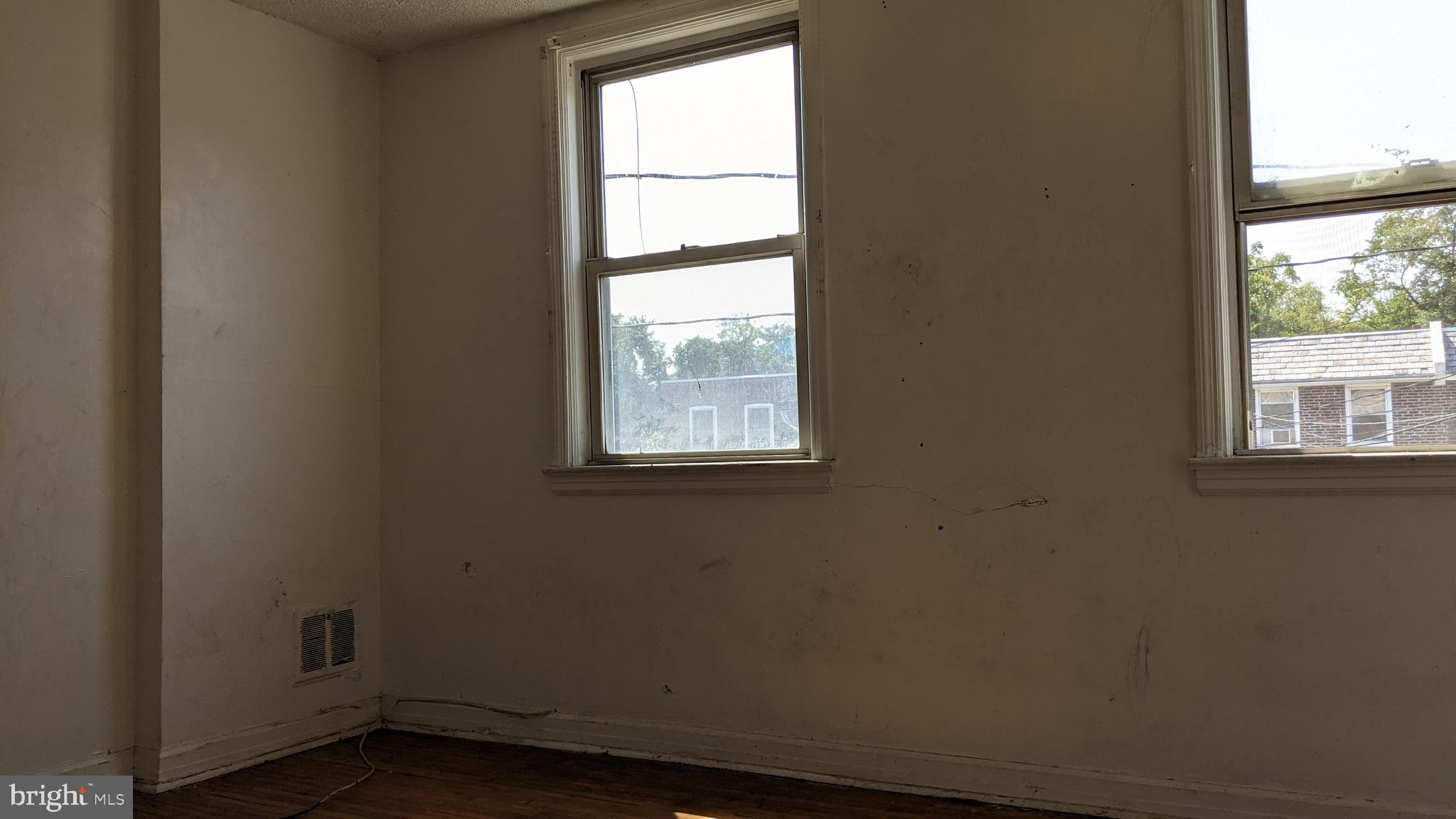 3162 Colorado Road Camden, NJ 08104 - Photo 11 of 21 a small space with a window