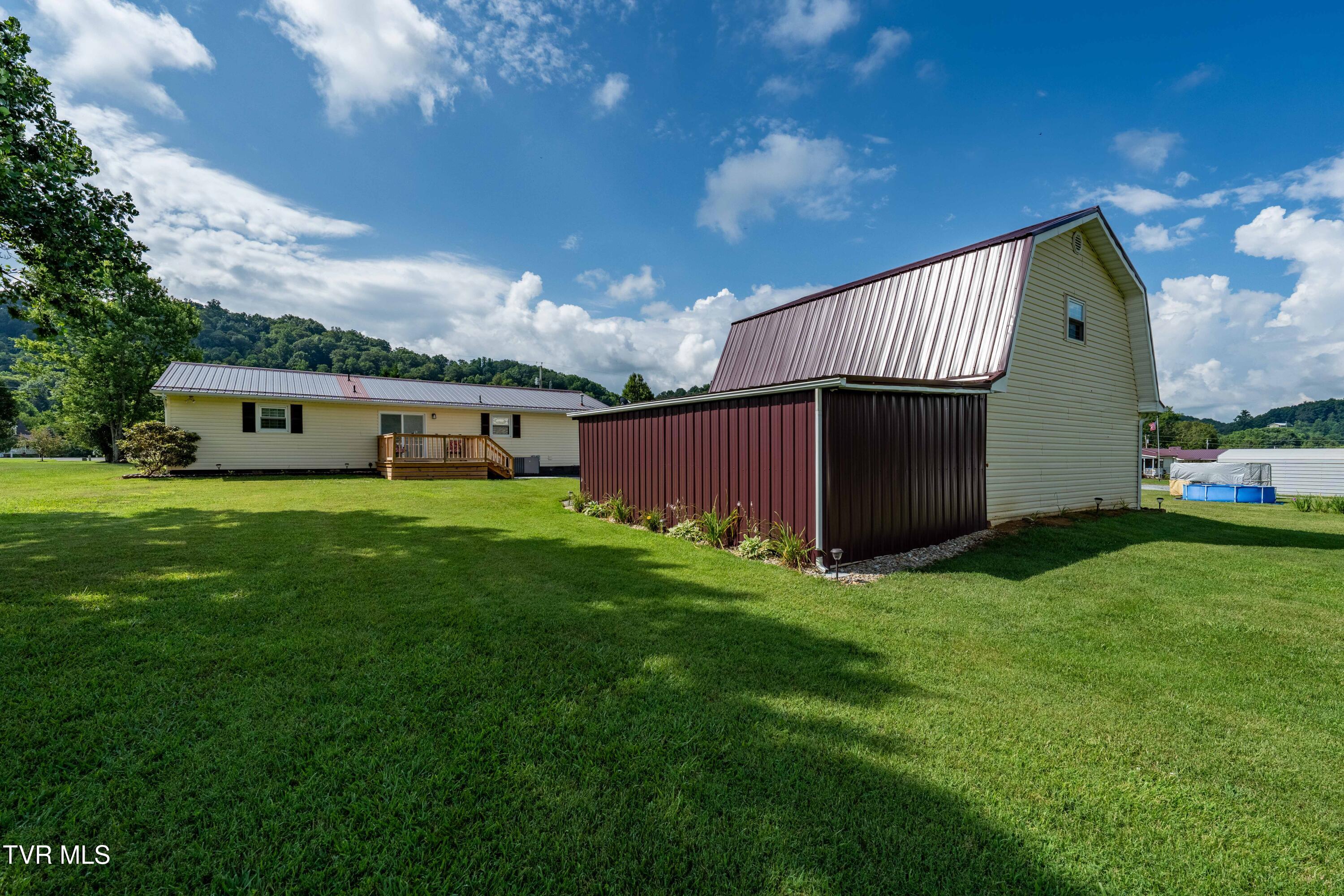 247 Price Road Elizabethton, TN 37643 - Photo 39 of 55 247 Price Road (17 of 59)