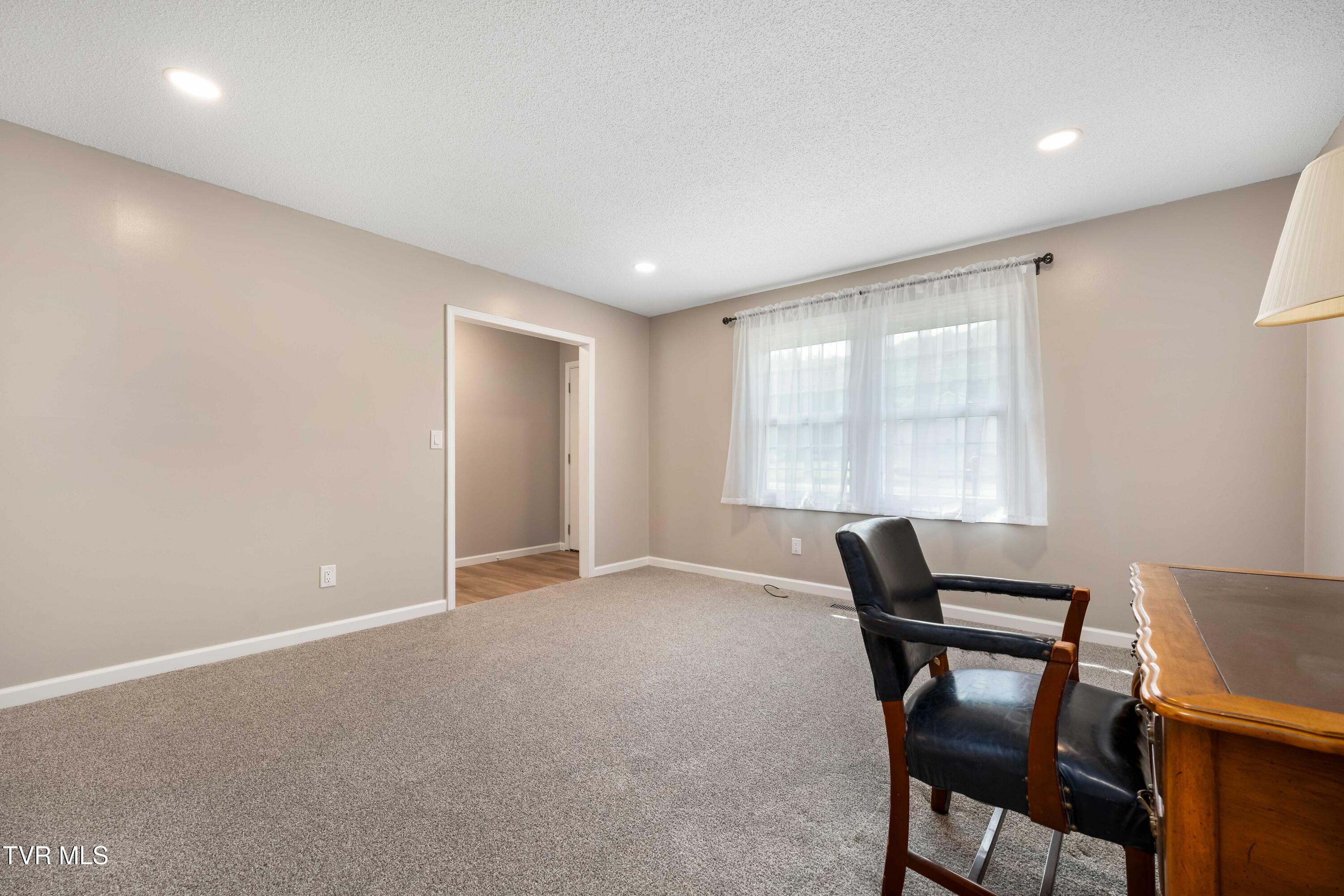 247 Price Road Elizabethton, TN 37643 - Photo 6 of 55 247 Price Road (37 of 59)
