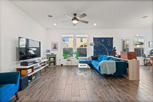 $2,300 | 6316 Carriage Pines Drive, Del Valle, TX 78617