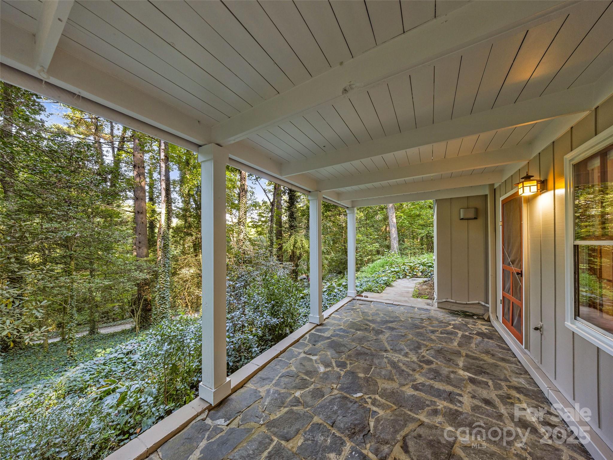 112 Top Of The Mountain Road Hendersonville, NC 28739 - Photo 15 of 28