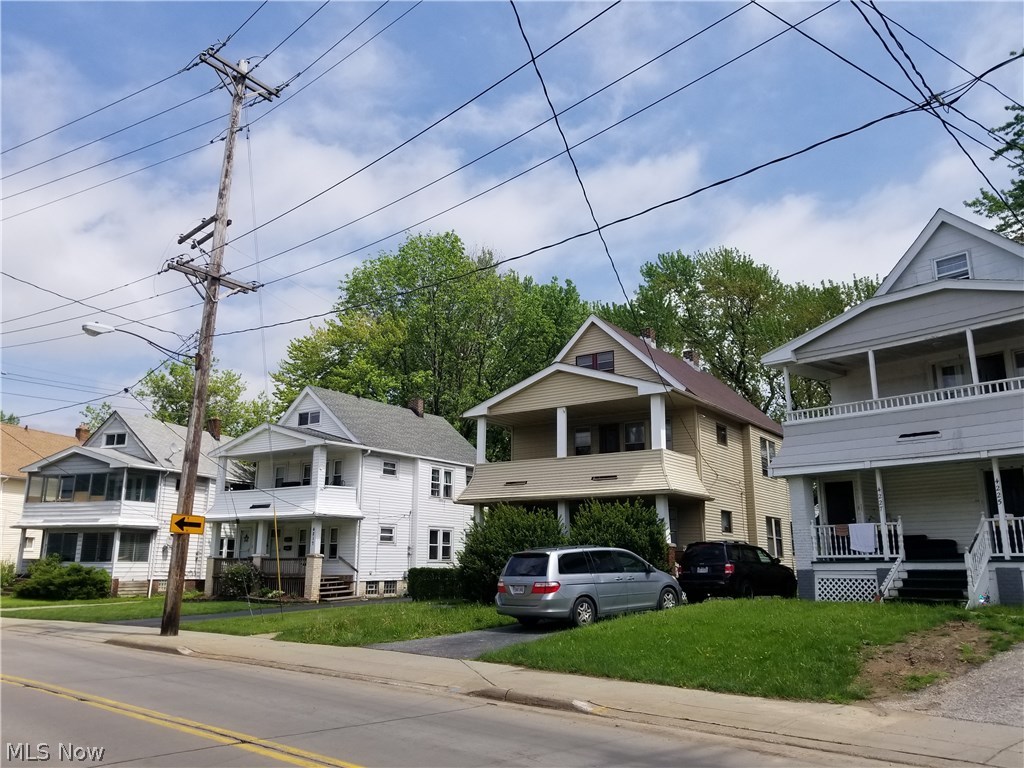 4223 Valley Road Cleveland, OH 44109 - Photo 3 of 8