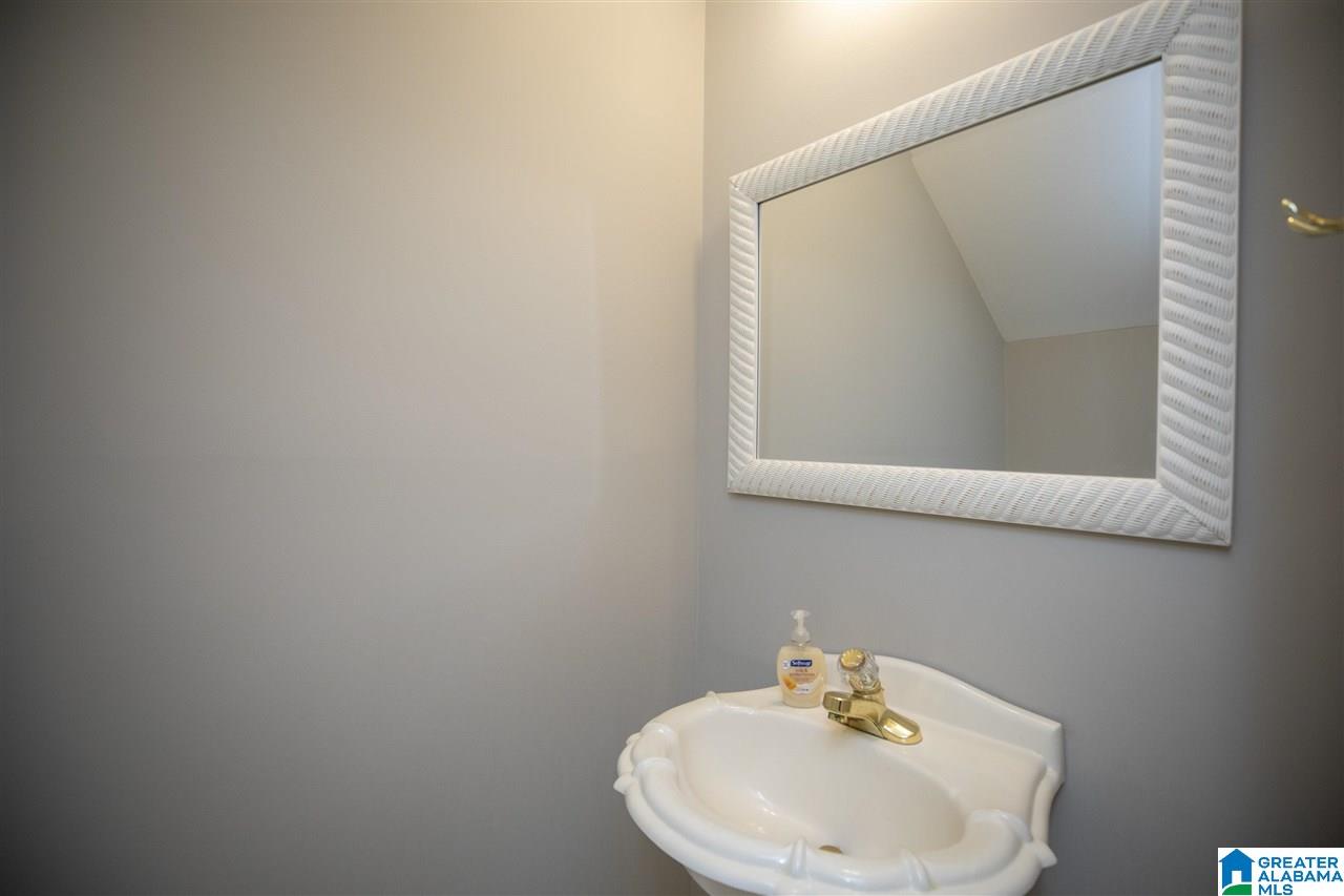 2027 Richelieu Court Birmingham, AL 35216 - Photo 32 of 41