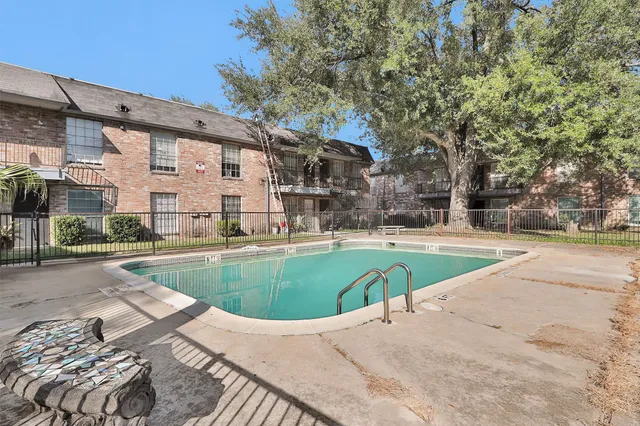 $75,000 | 201 West Rosamond Street, Unit 41, Houston, TX 77076