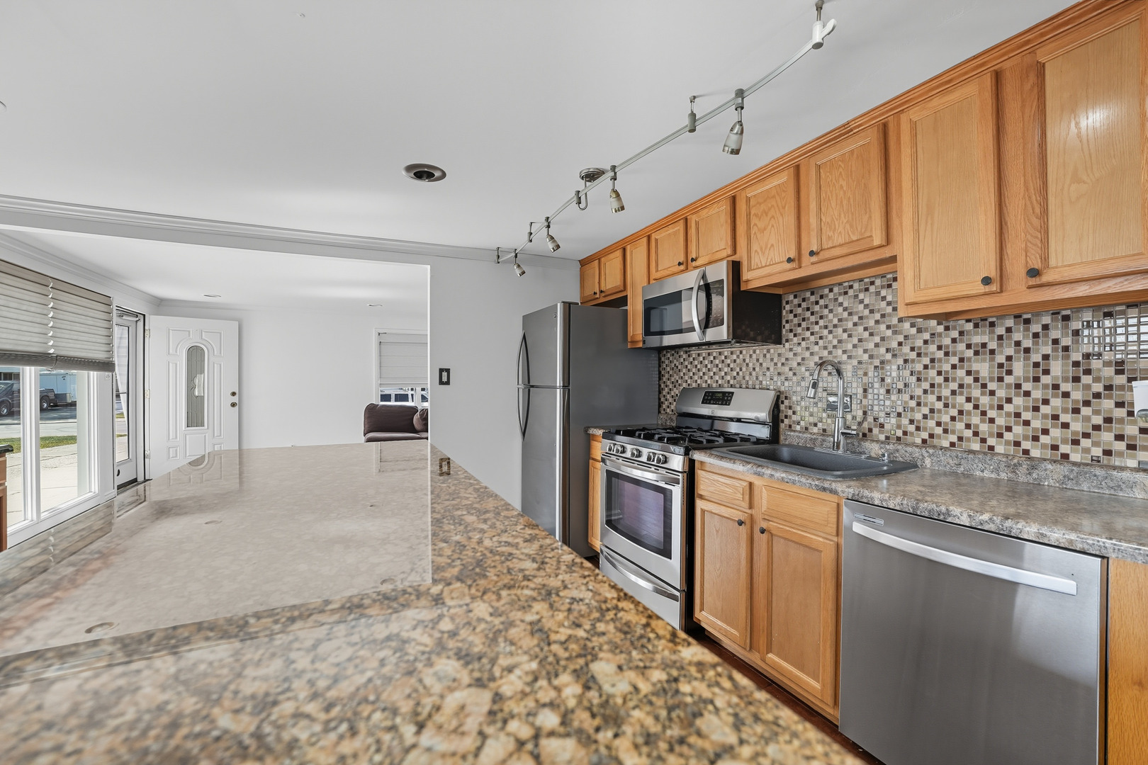 8755 South Corcoran Road Hometown, IL 60456 - Photo 5 of 26