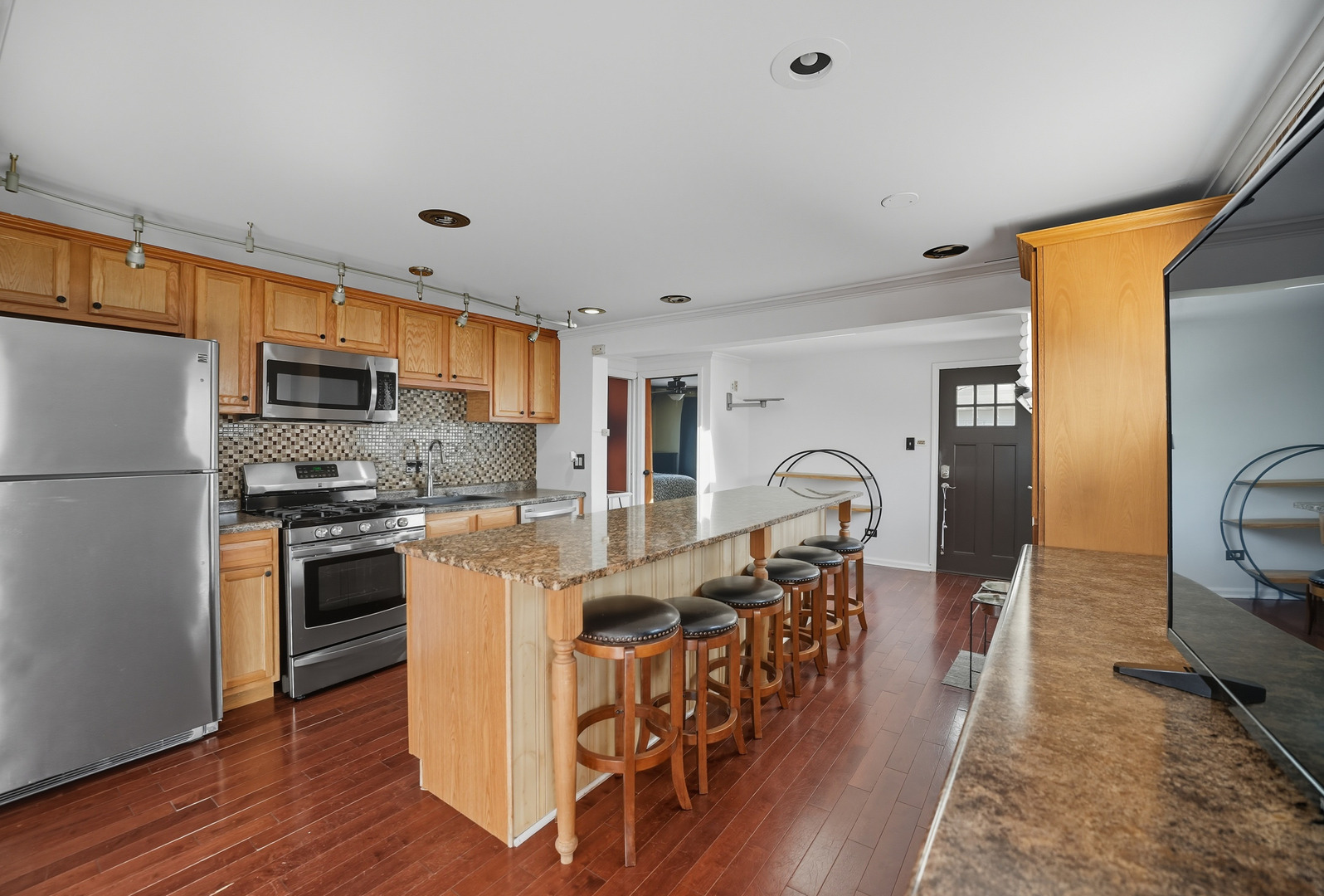 8755 South Corcoran Road Hometown, IL 60456 - Photo 8 of 26