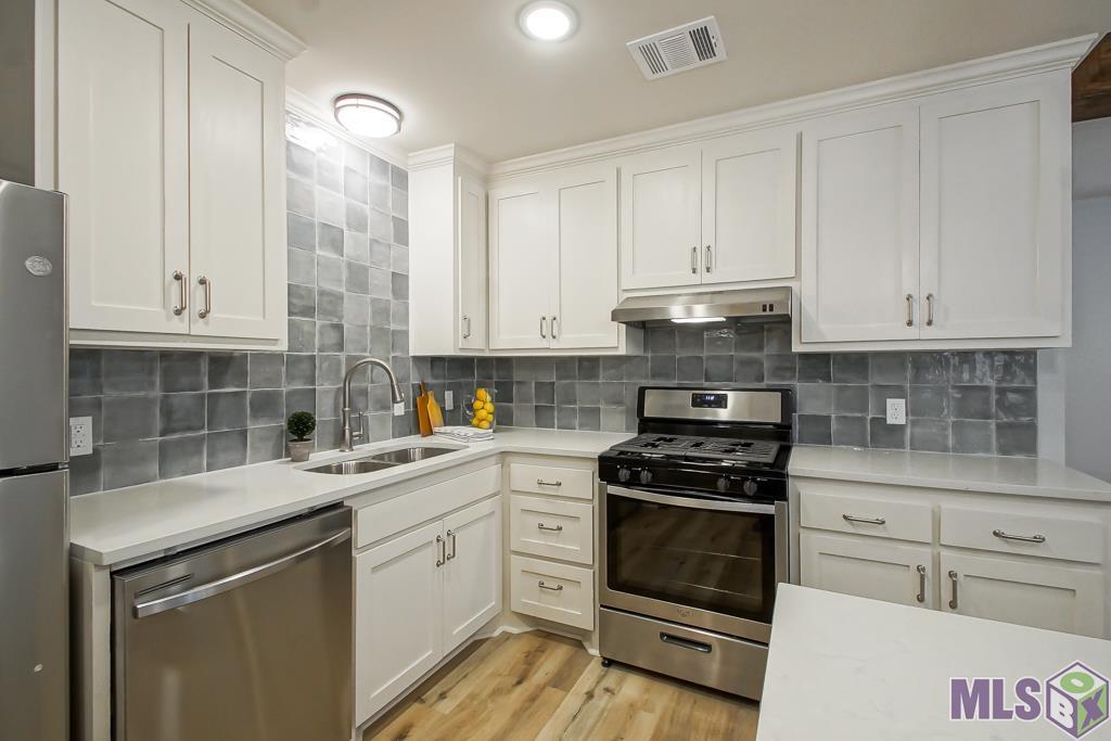 1430 Aster Street Baton Rouge, LA 70802 - Photo 3 of 22 Gallery Image 3