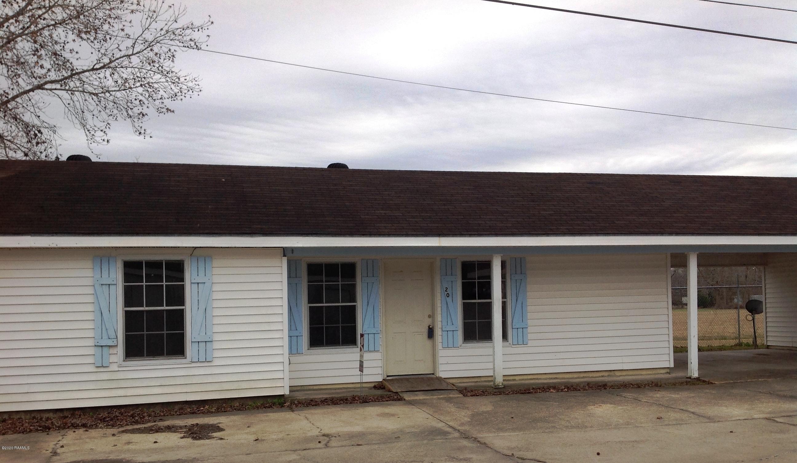 706 Picard 20 Front Elevation