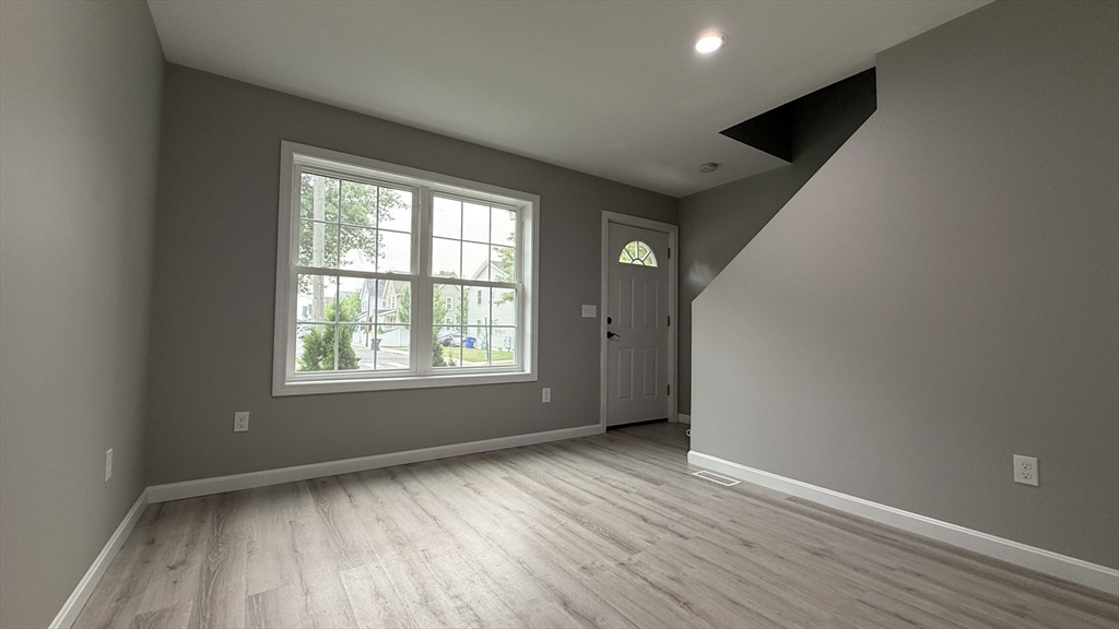 242 Eastern Avenue, Unit 242 Springfield, MA 01109 - Photo 6 of 20