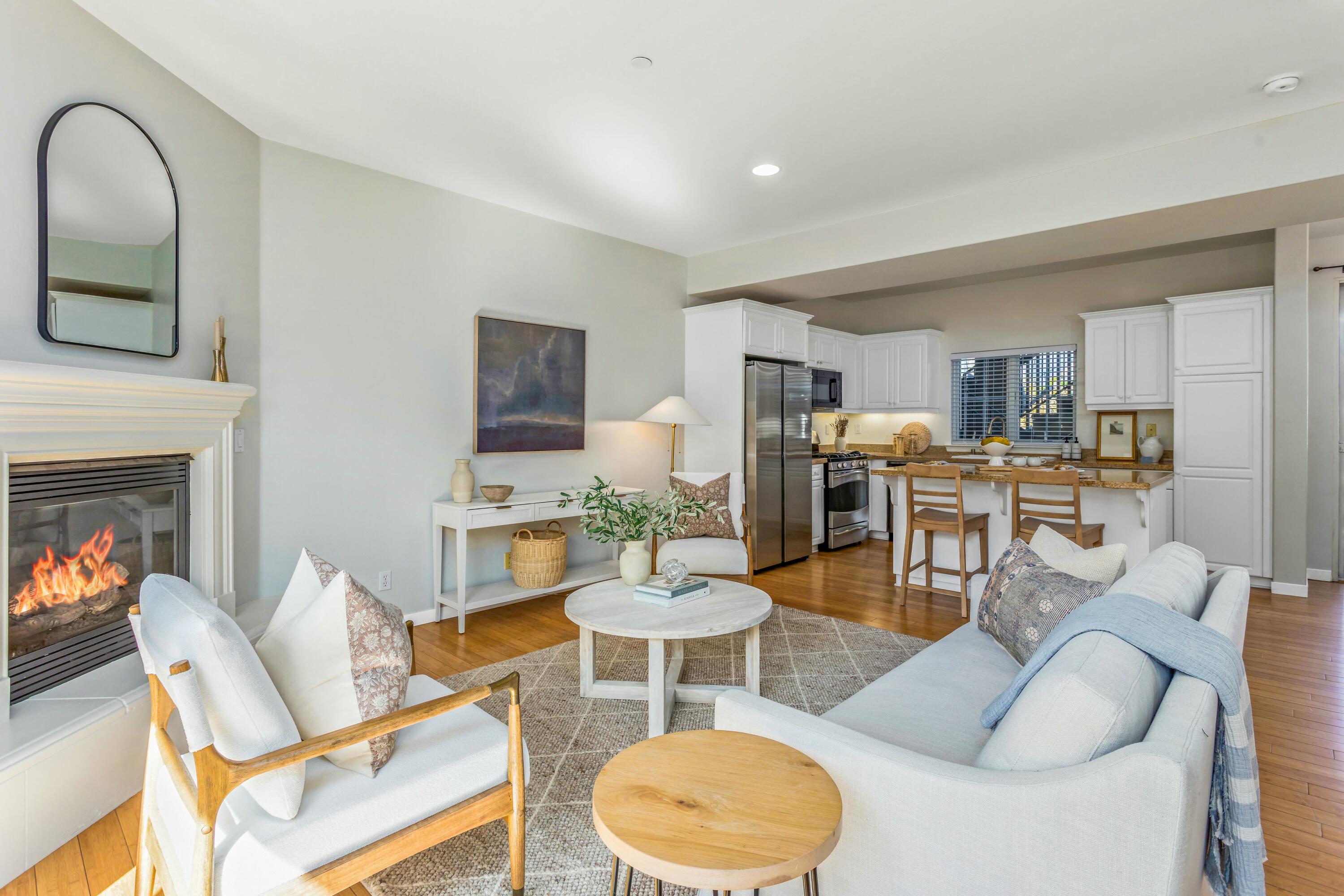 345 Kellogg Way, Unit 2 Goleta, CA 93117 - Photo 4 of 28 Living Room
