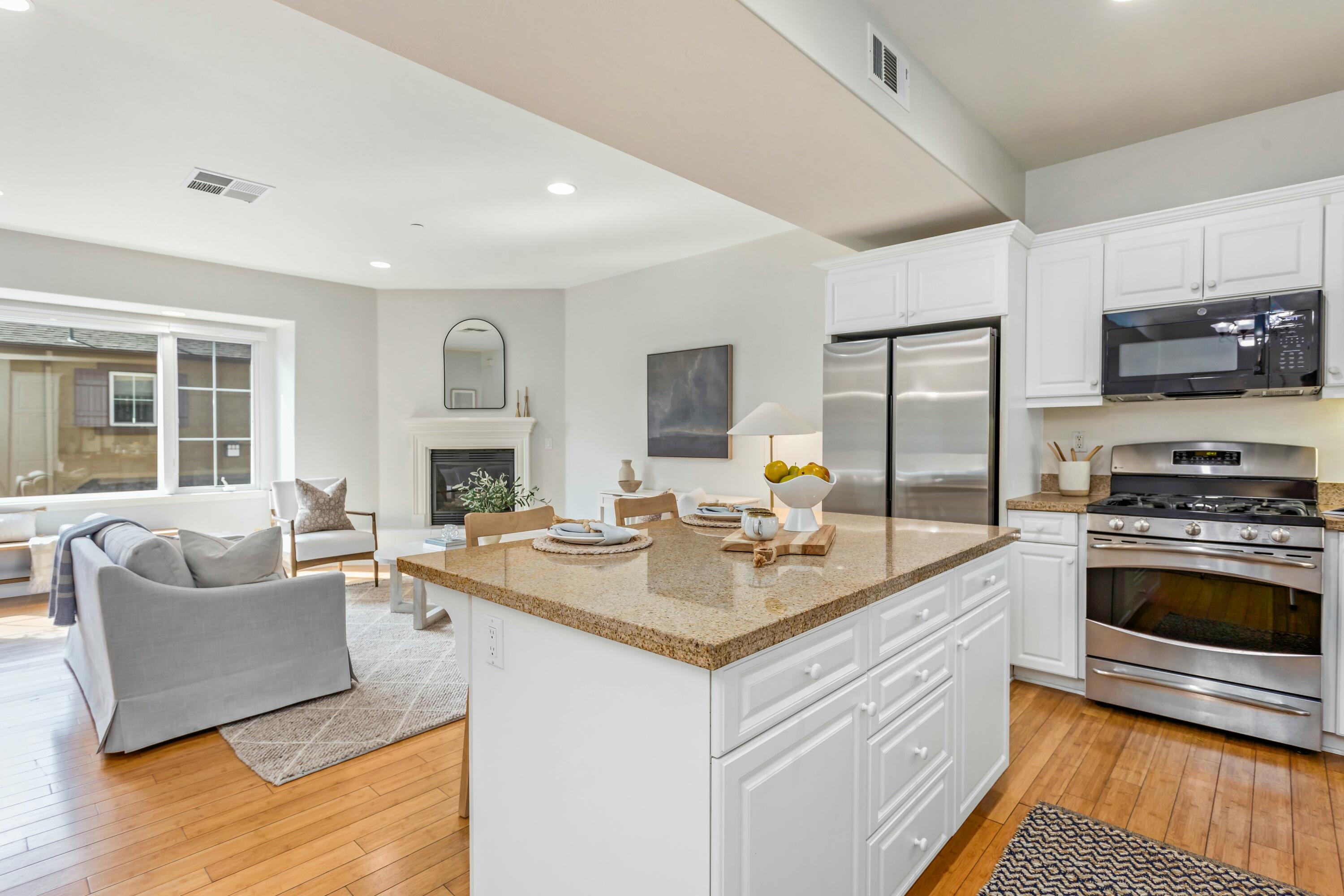345 Kellogg Way, Unit 2 Goleta, CA 93117 - Photo 6 of 28 Kitchen