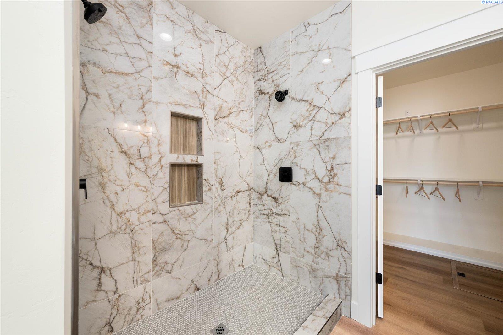 4175 East Clover Road Richland, WA 99352 - Photo 17 of 39 Gallery Image 17