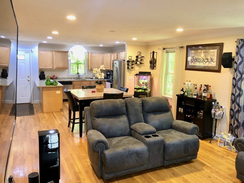 41 Overlook Road Holbrook, MA 02343 - Photo 11 of 29