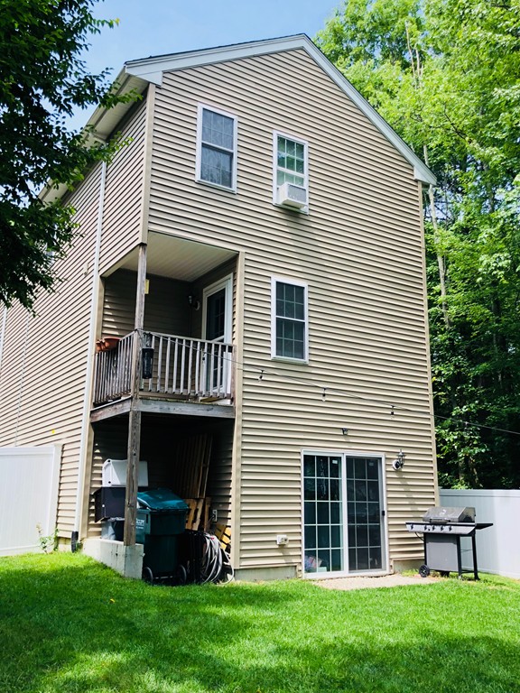 41 Overlook Road Holbrook, MA 02343 - Photo 4 of 29