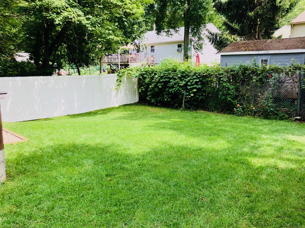 41 Overlook Road Holbrook, MA 02343 - Photo 5 of 29