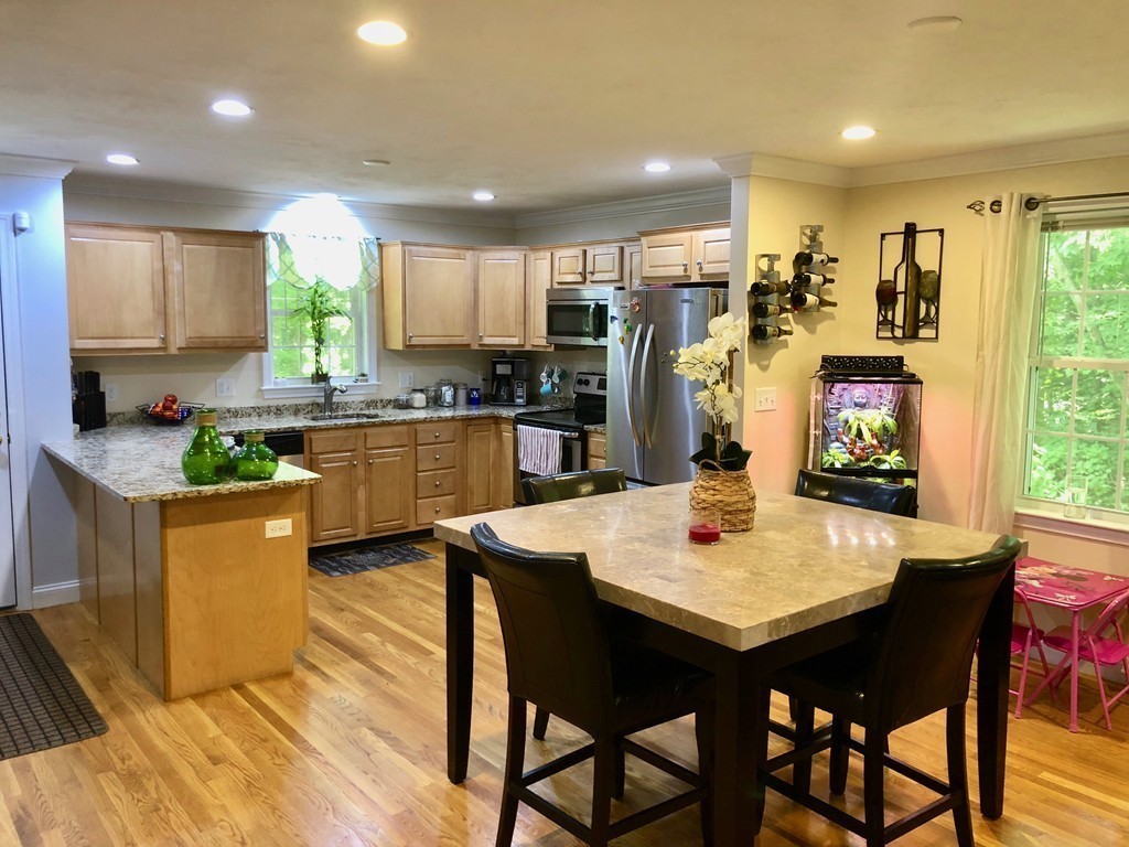 41 Overlook Road Holbrook, MA 02343 - Photo 8 of 29