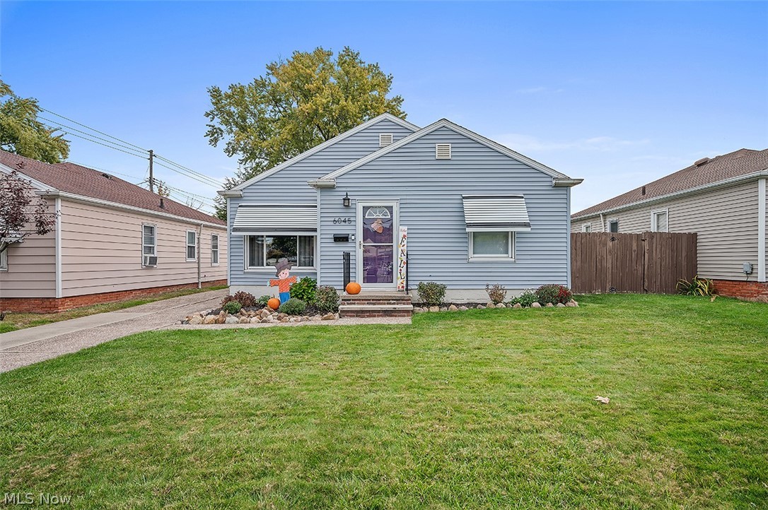 6045 Broadview Road Cleveland, OH 44134 - Photo 1 of 28