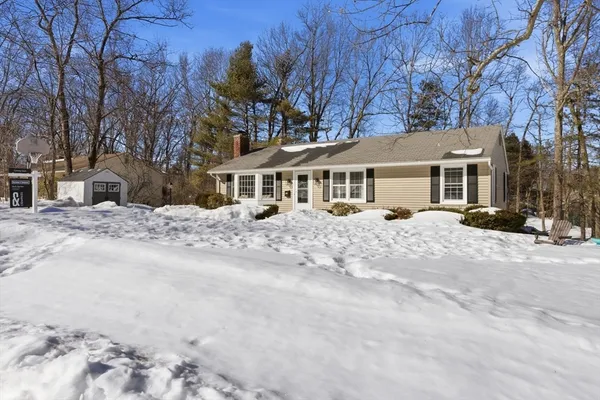 $540,000 | 30 Duxbury Drive, Holden, MA 01520