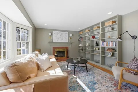 $540,000 | 30 Duxbury Drive, Holden, MA 01520