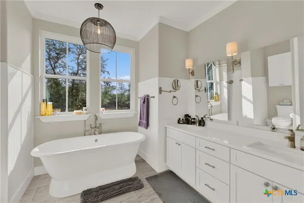 $569,900 | 232 Freedom Street, Fischer, TX 78623