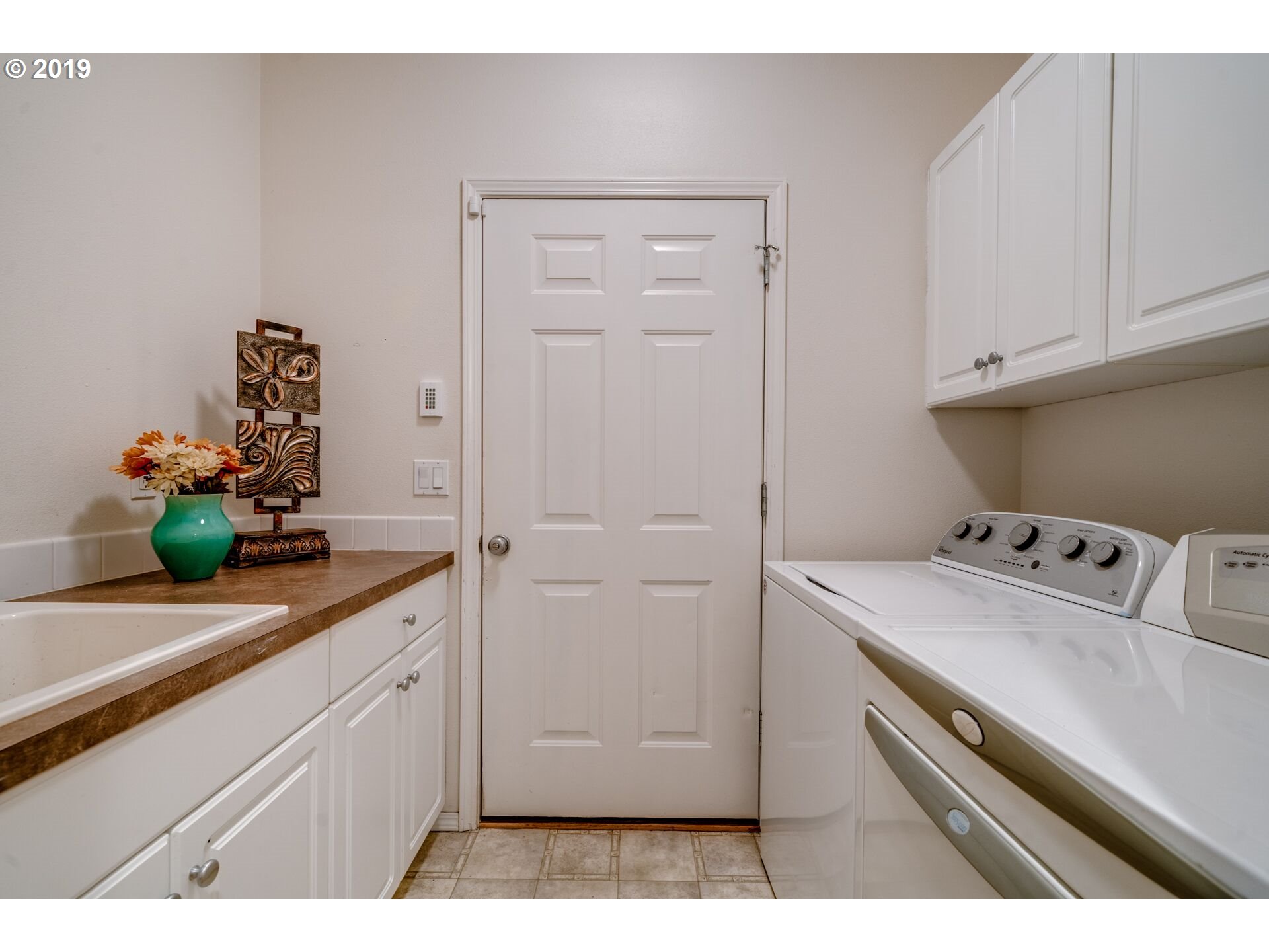 14720 Southwest Grebe Lane Beaverton, OR 97007 - Photo 12 of 31 Laundry