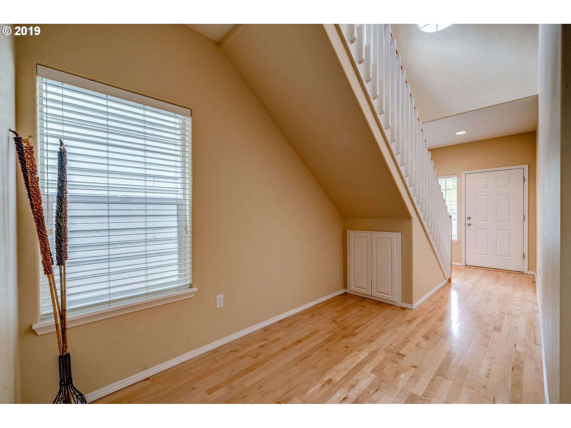 14720 Southwest Grebe Lane Beaverton, OR 97007 - Photo 9 of 31 Entrance/Foyer
