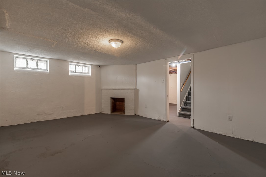 3570 Tullamore Road Cleveland, OH 44118 - Photo 17 of 23 Gallery Image 17