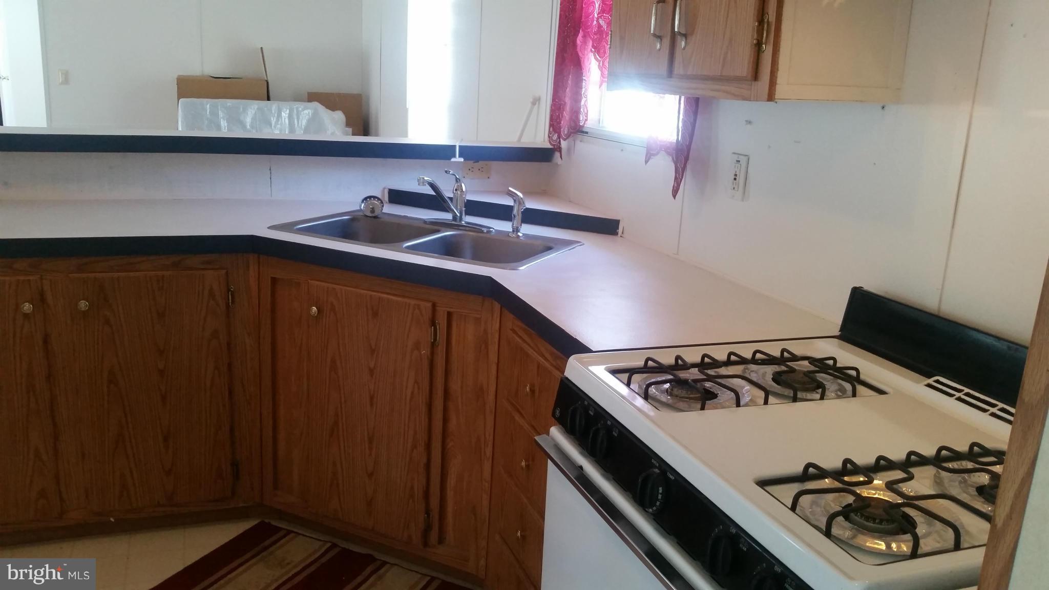 7810 Clark Road, Unit E28 Jessup, MD 20794 - Photo 8 of 22 Kitchen
