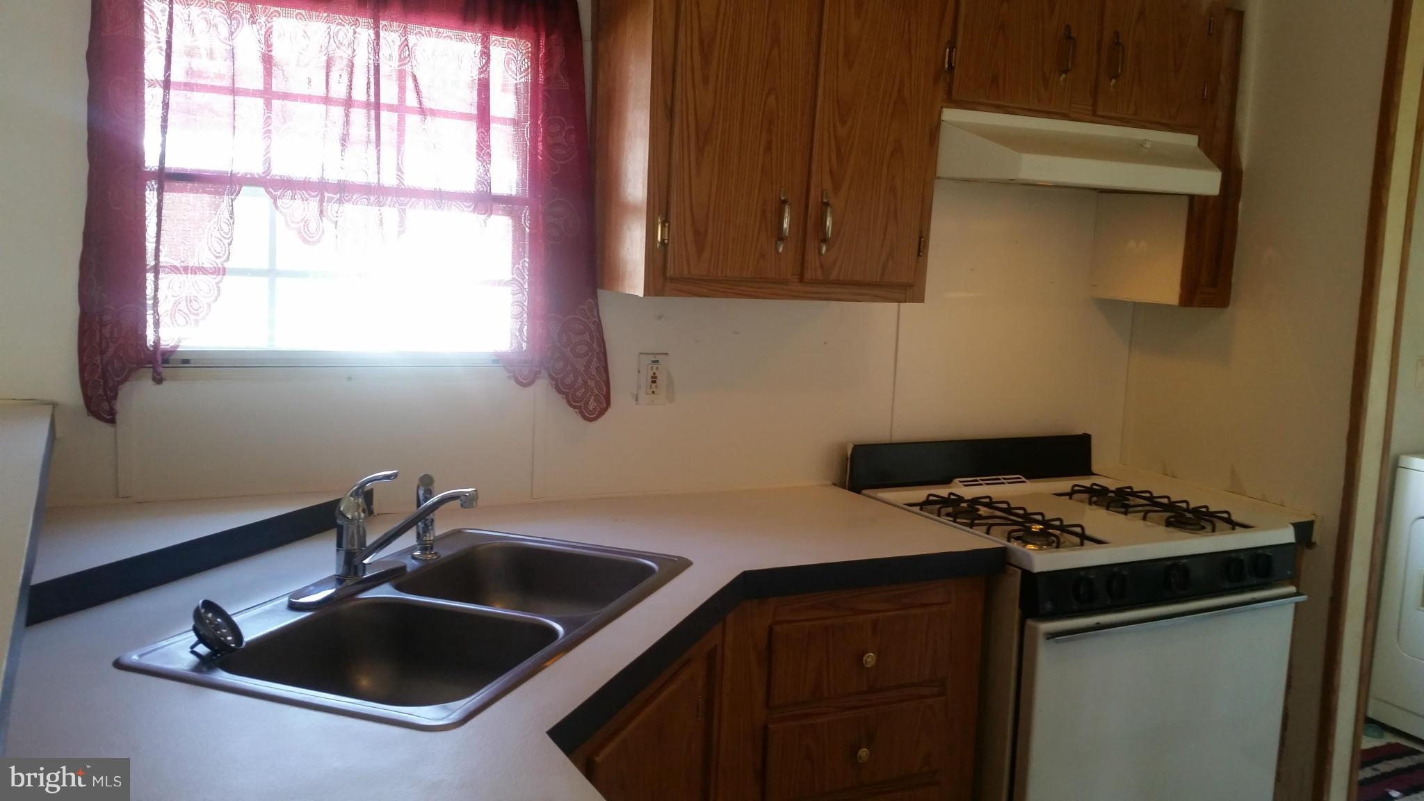 7810 Clark Road, Unit E28 Jessup, MD 20794 - Photo 9 of 22 Kitchen