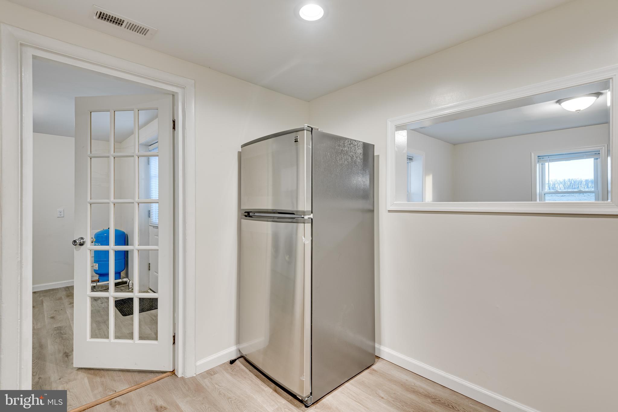 1558 Bay Head Road Annapolis, MD 21409 - Photo 12 of 33 Kitchen