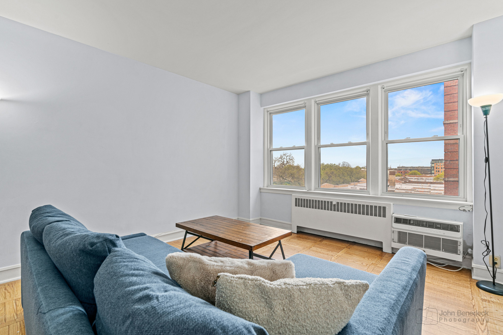 1585 Ridge Avenue, Unit 601 Evanston, IL 60201 - Photo 5 of 15 Gallery Image 5