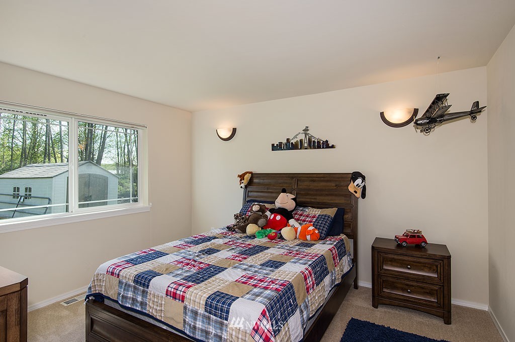 4868 East Collins Road Port Orchard, WA 98366 - Photo 14 of 25 Gallery Image 14