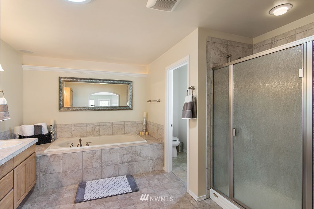 4868 East Collins Road Port Orchard, WA 98366 - Photo 8 of 25 Gallery Image 8