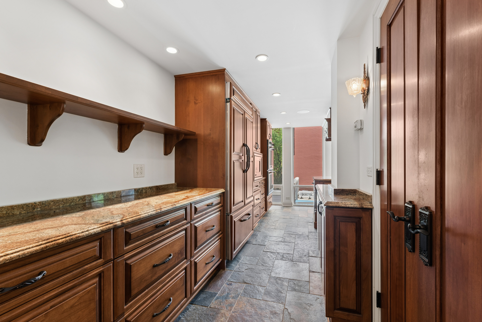 200 East Delaware Place, Unit 4DE Chicago, IL 60611 - Photo 5 of 47