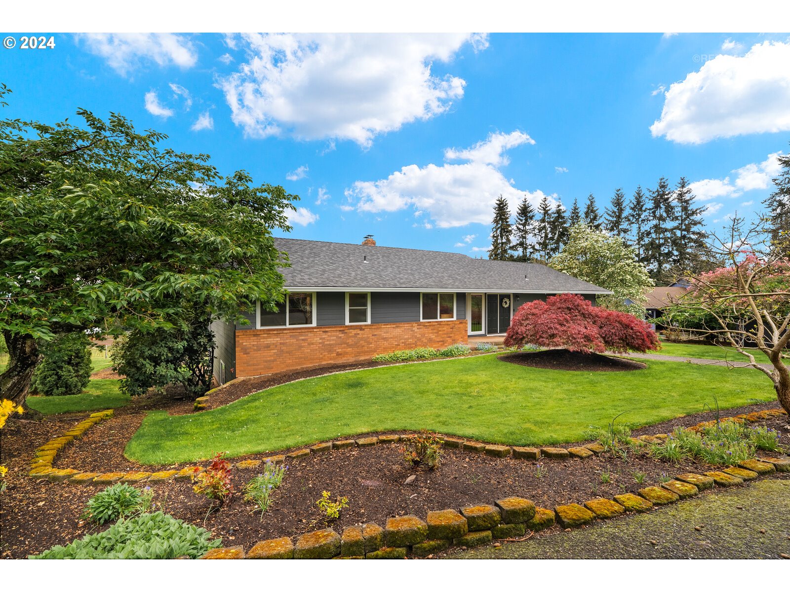 27025 Southwest Ladd Hill Road Sherwood, OR 97140 - Photo 3 of 48 Gallery Image 3