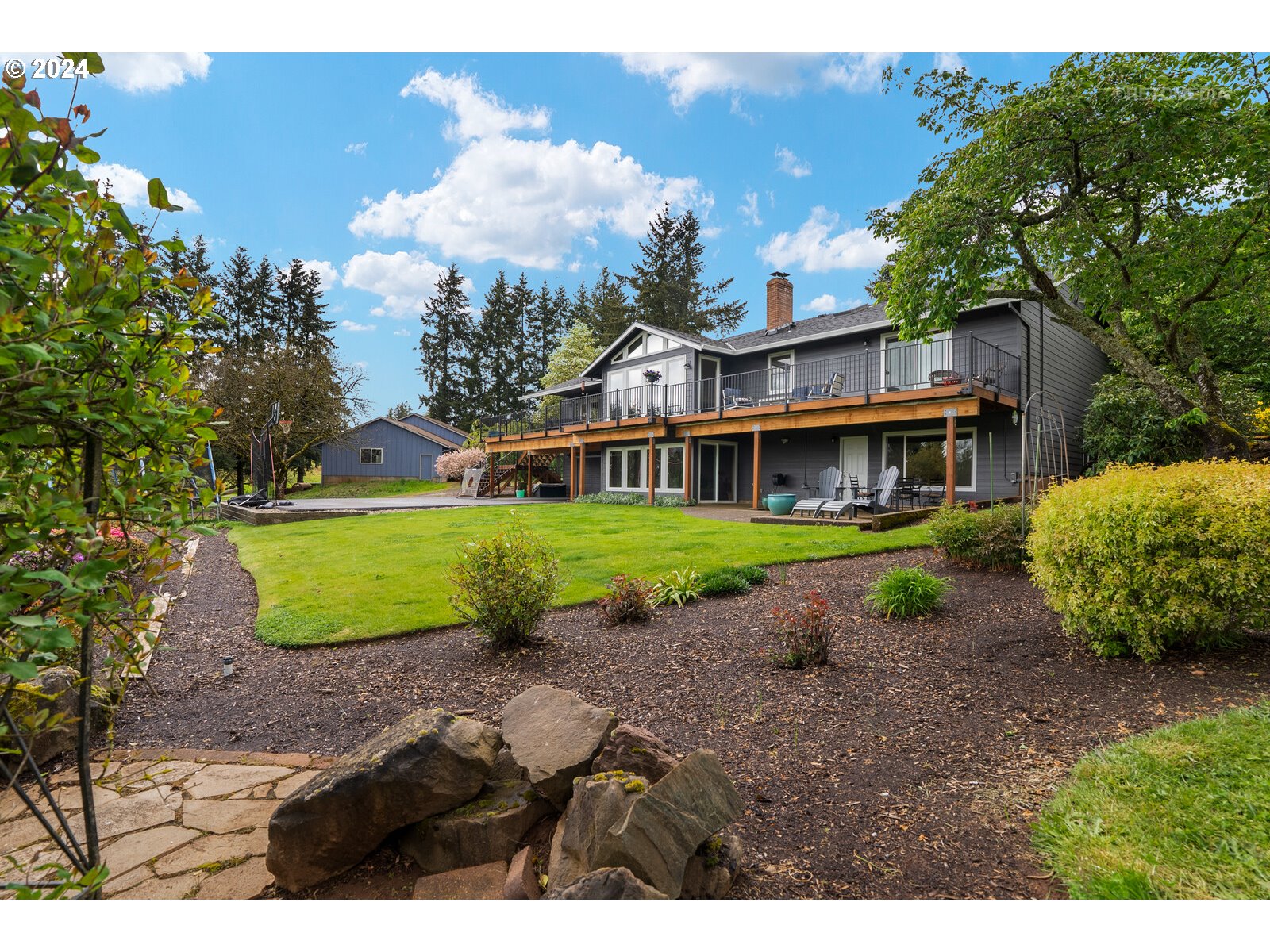 27025 Southwest Ladd Hill Road Sherwood, OR 97140 - Photo 31 of 48 Gallery Image 31