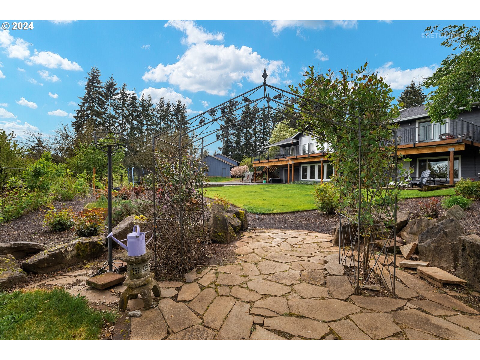 27025 Southwest Ladd Hill Road Sherwood, OR 97140 - Photo 32 of 48 Gallery Image 32