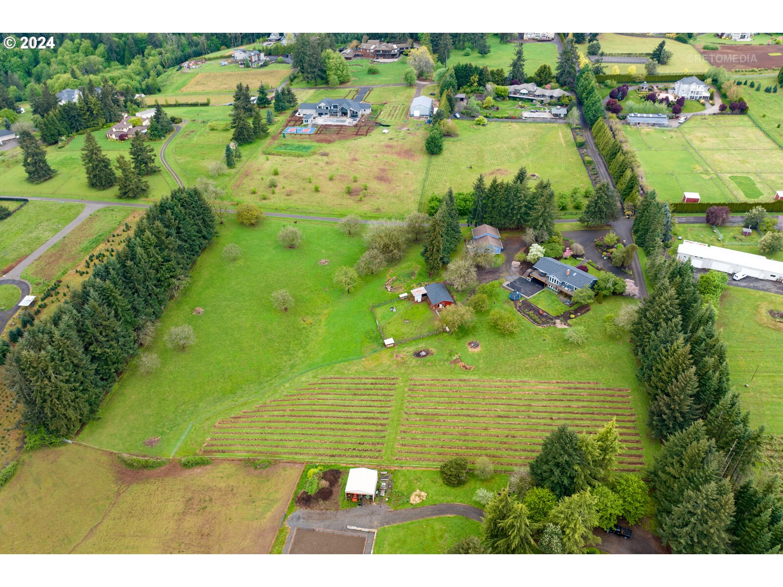 27025 Southwest Ladd Hill Road Sherwood, OR 97140 - Photo 46 of 48 Gallery Image 46