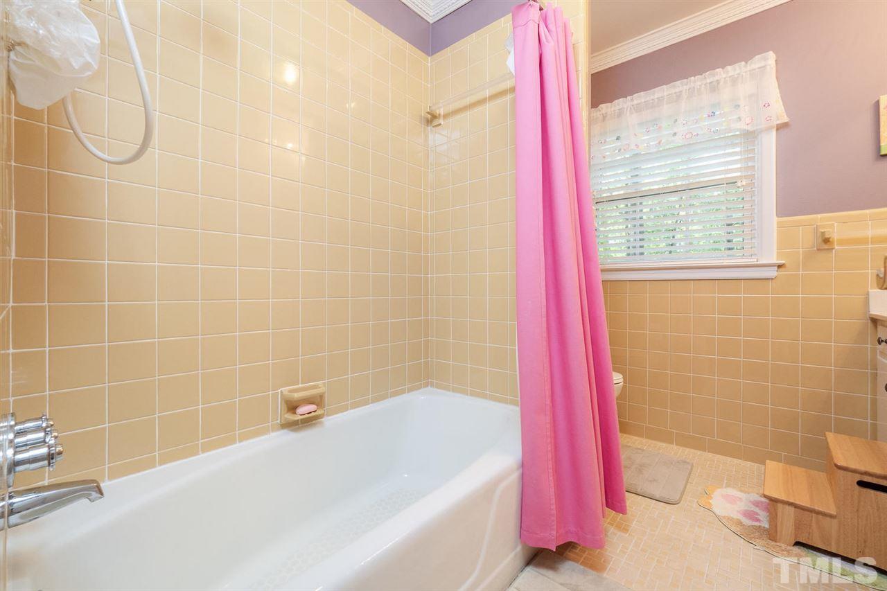 6802 Phillips Court Raleigh, NC 27607 - Photo 13 of 24