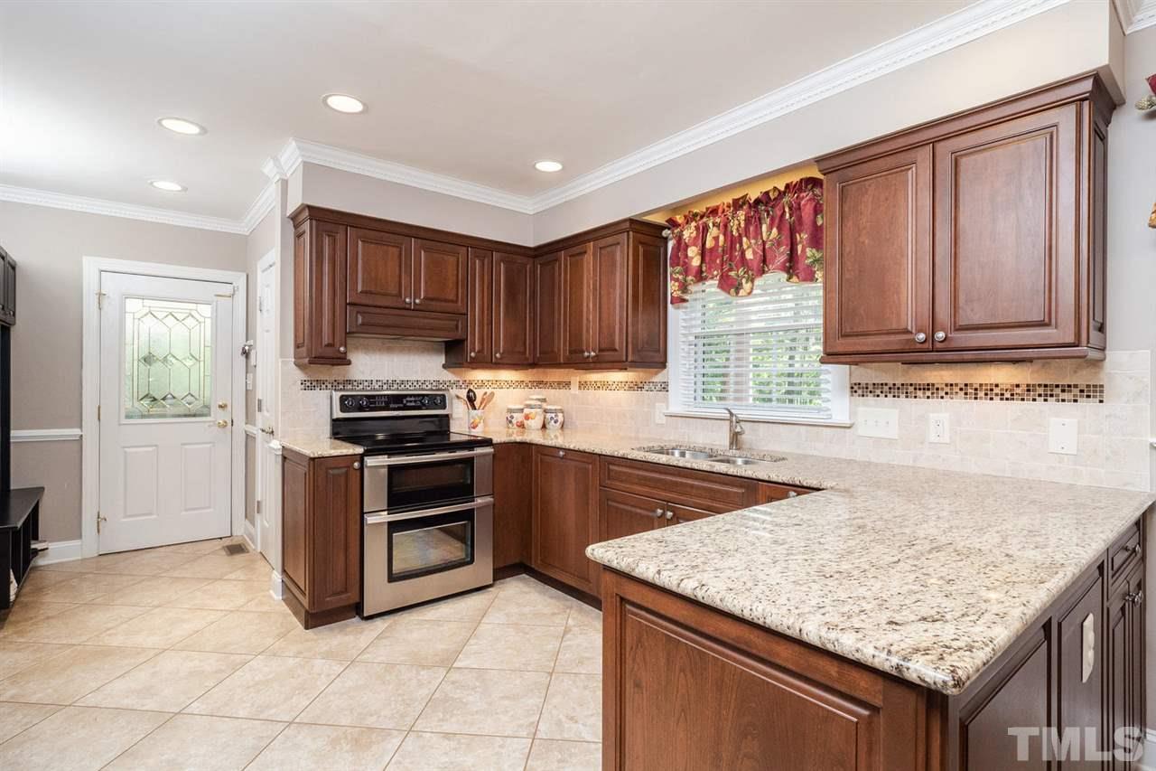 6802 Phillips Court Raleigh, NC 27607 - Photo 7 of 24