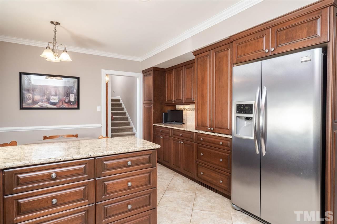 6802 Phillips Court Raleigh, NC 27607 - Photo 9 of 24