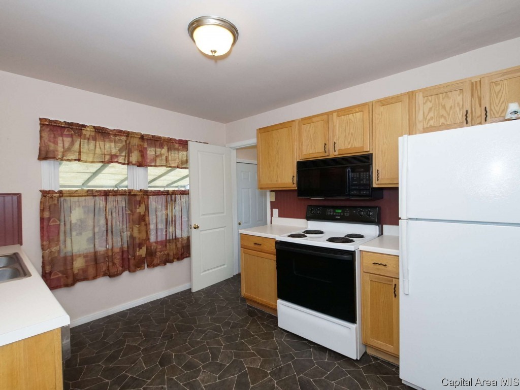 3331 Sheridan Street Springfield, IL 62703 - Photo 6 of 30