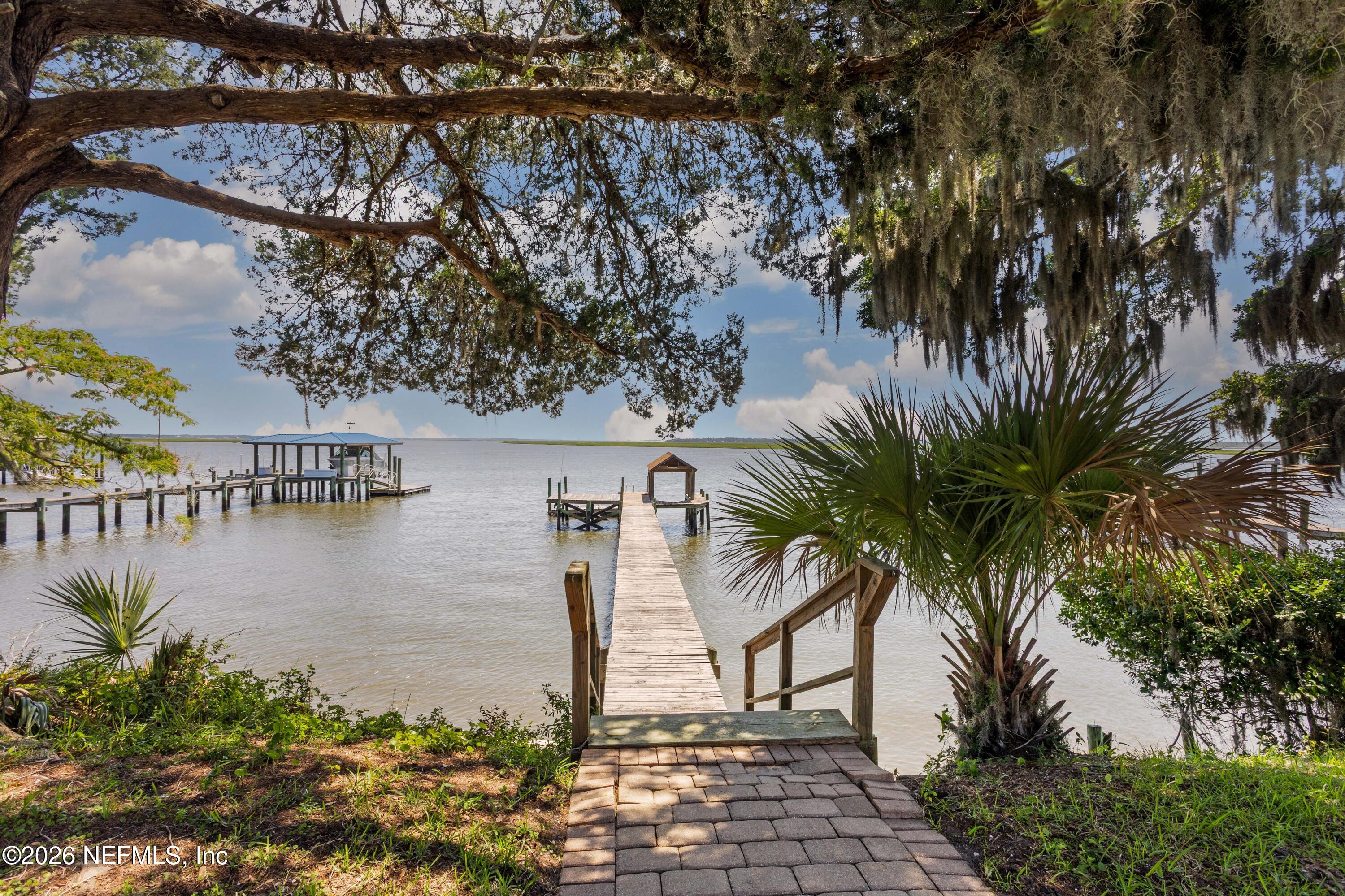 1209 Manucy Road Fernandina Beach, FL 32034 - Photo 3 of 37 1209Manucy_ExtRear4