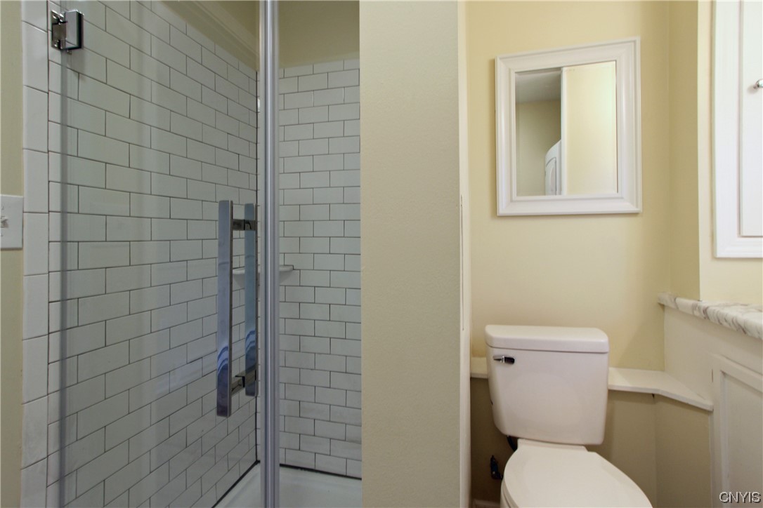 369 1/2 Beach Road Syracuse, NY 13209 - Photo 16 of 18