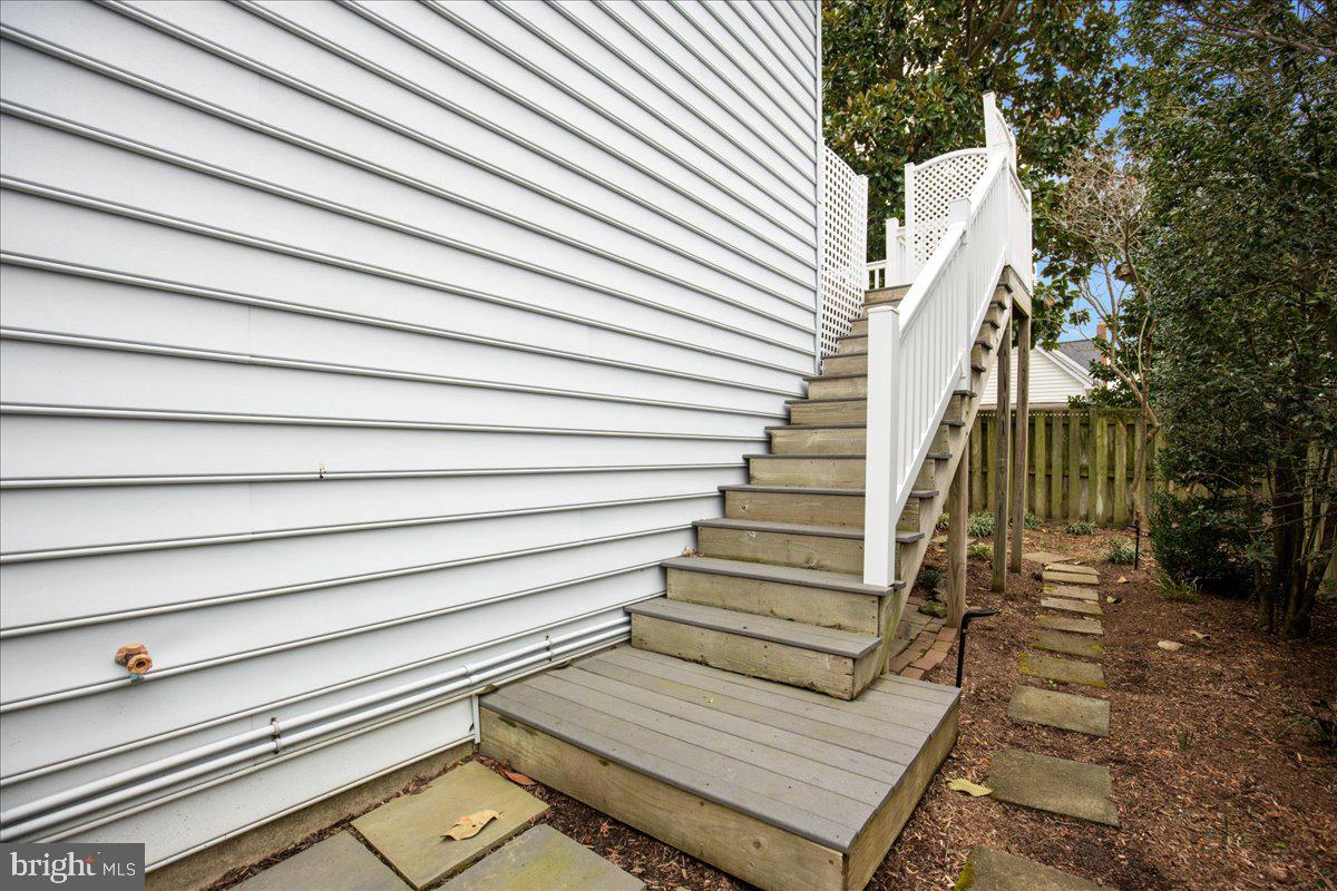 14382 Sedwick Avenue Solomons, MD 20688 - Photo 80 of 90 Outdoor stair entrance to guest apartment
