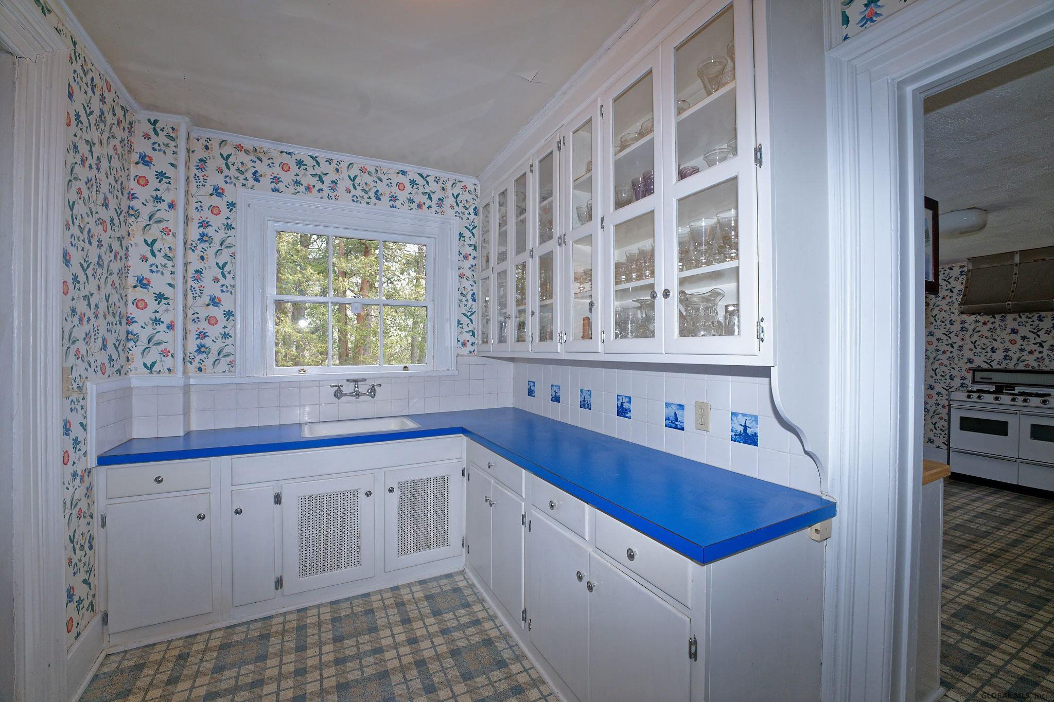 407 Loudon Road Colonie, NY 12211 - Photo 19 of 98 Photo 19