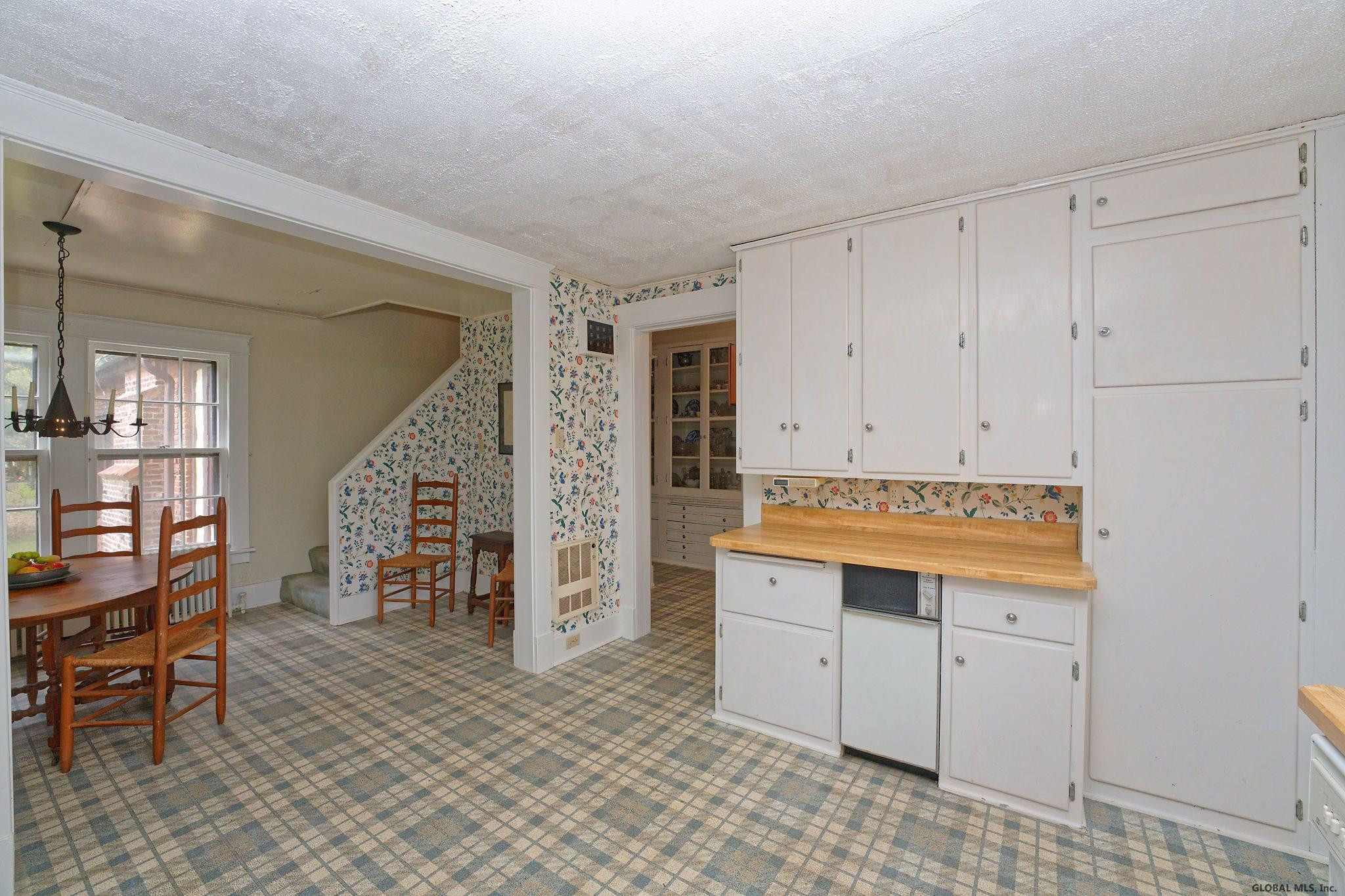 407 Loudon Road Colonie, NY 12211 - Photo 24 of 98 Photo 24