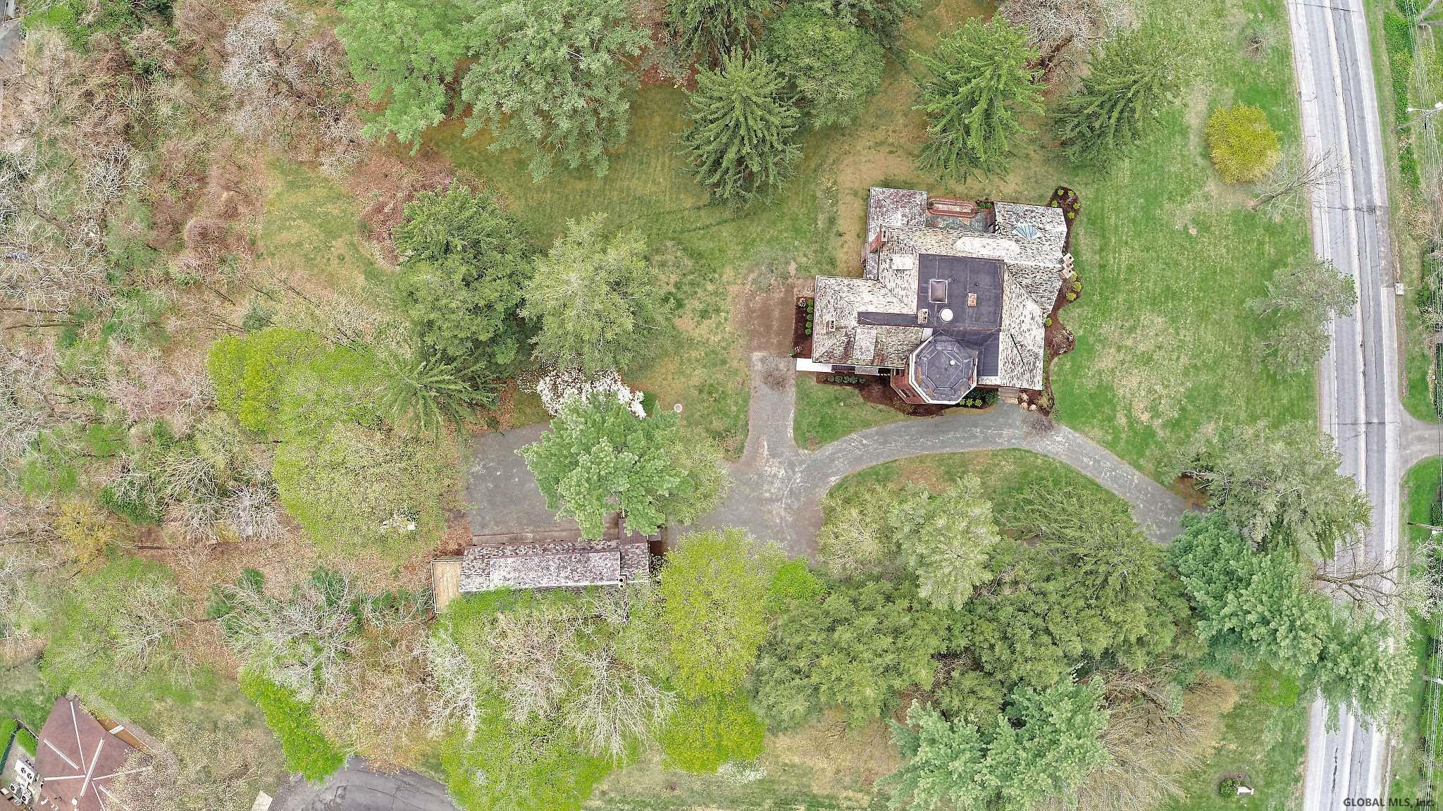 407 Loudon Road Colonie, NY 12211 - Photo 3 of 98 Photo 3