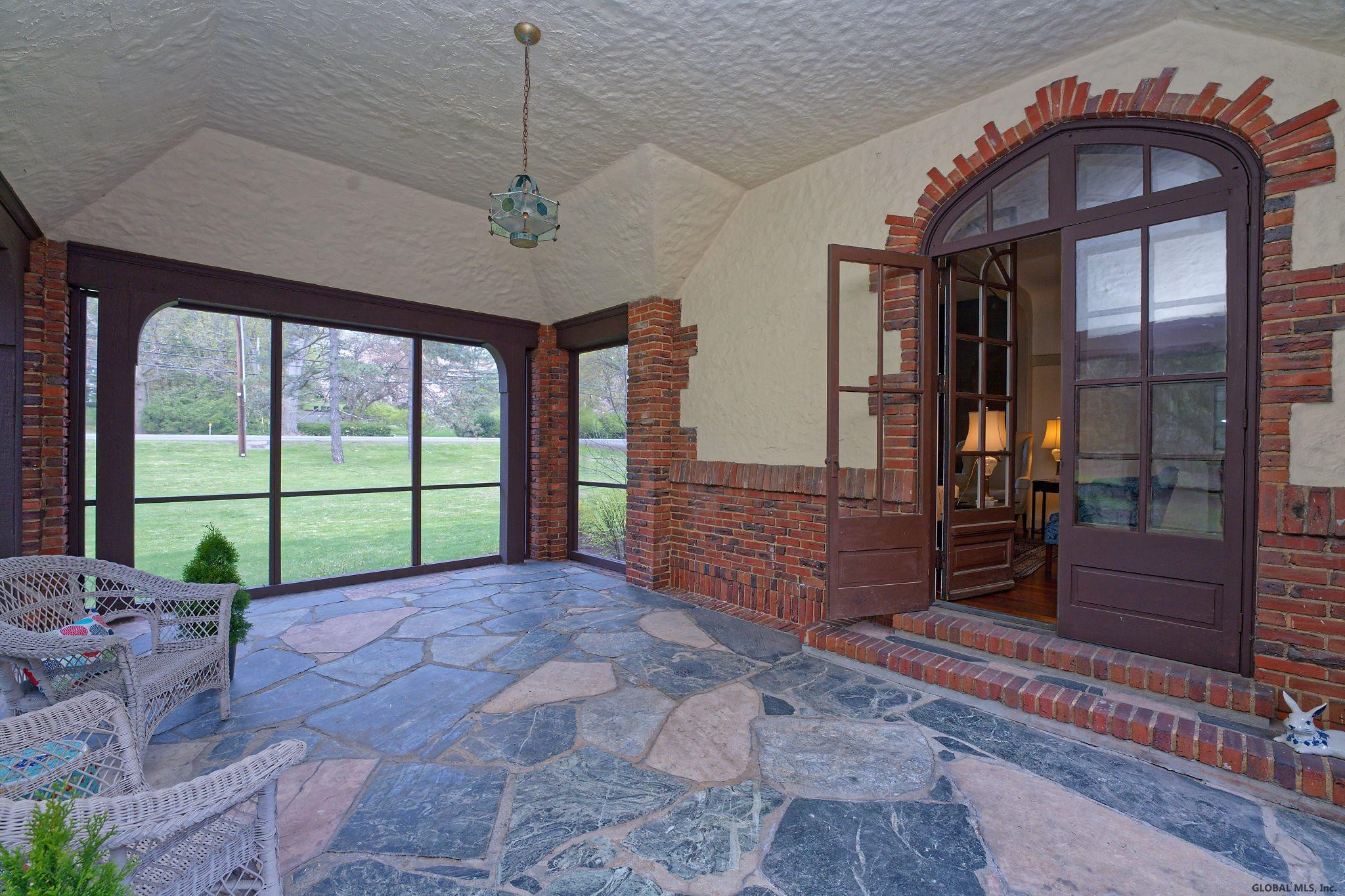407 Loudon Road Colonie, NY 12211 - Photo 39 of 98 Photo 39